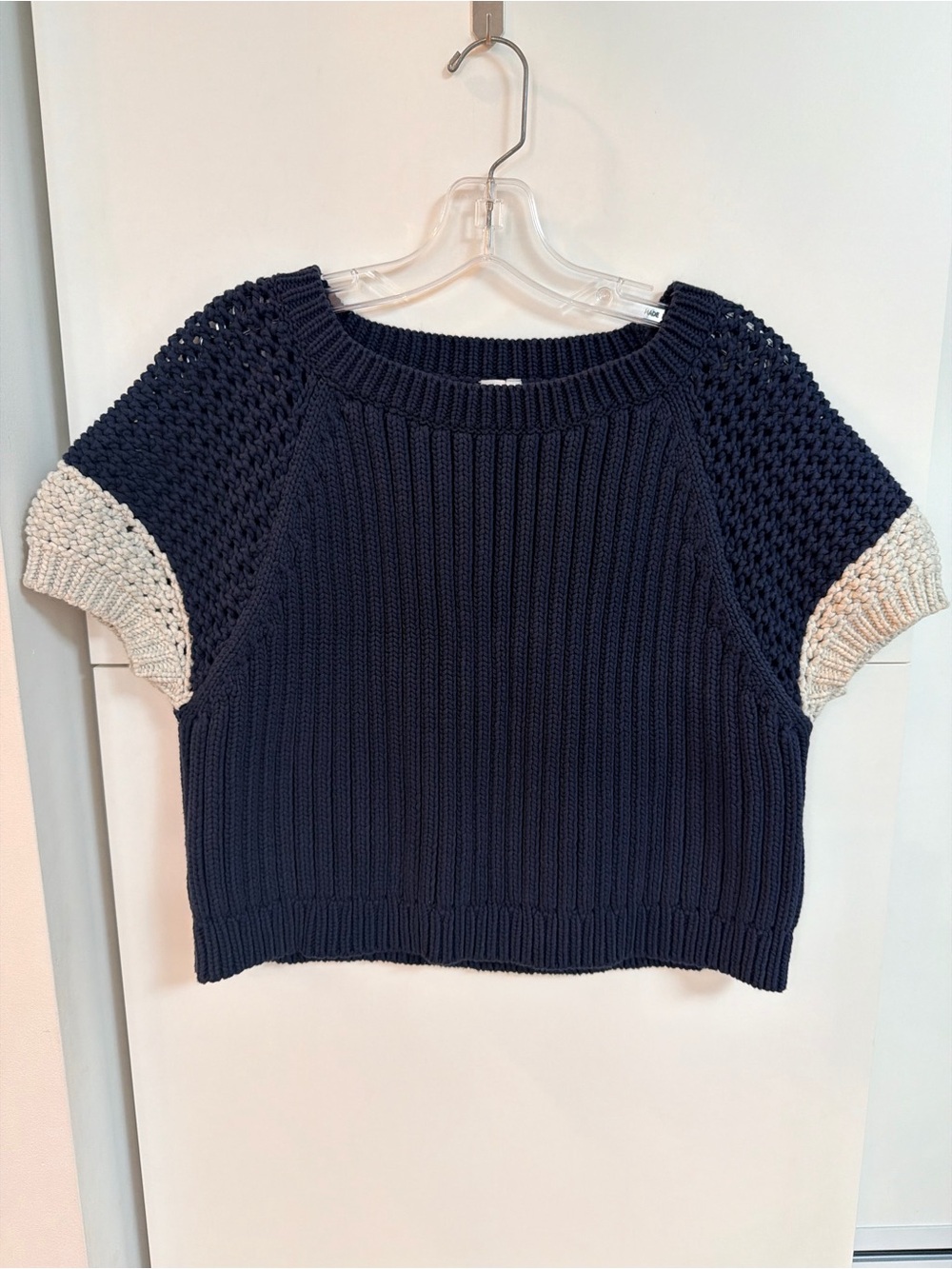 SI-IAE Navy Chunky Knit Cropped Sweater Contrast Sleeves Size M